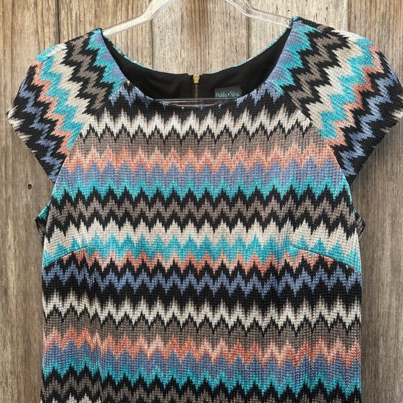 Gabby Skye Multi Zigzag Striped Knit Short Sleeve Midi Dress Size 8 - Picture 3 of 7